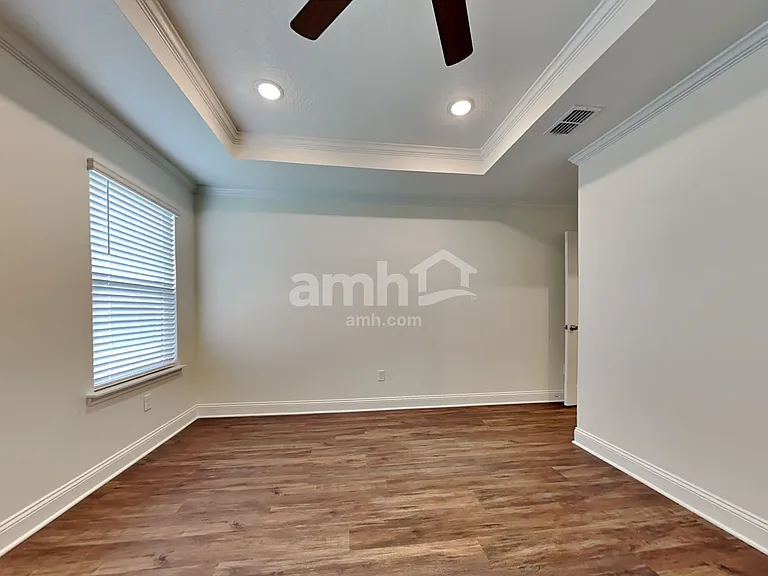 518 Onate Cir — Photo 11