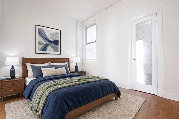 Bedroom, photo 1