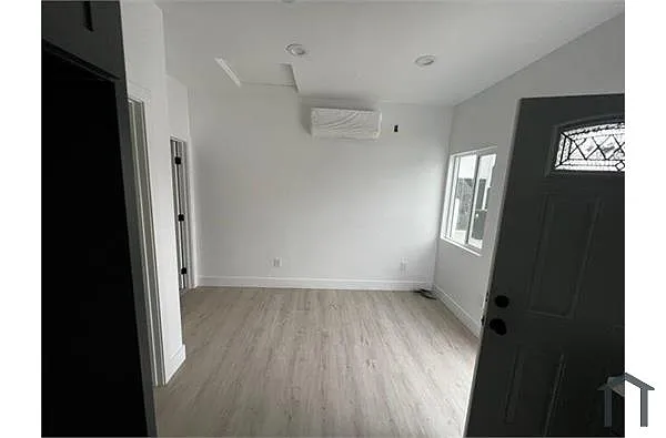 Building Photo - 333 W 79th St #A