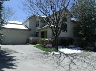 9559 E Arbor Pl, Englewood, CO 80111