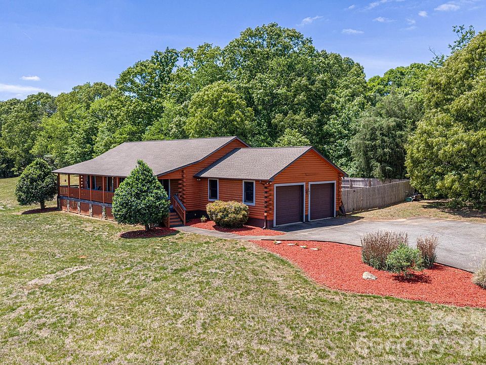 1st image of 170 Countrytyme Ln