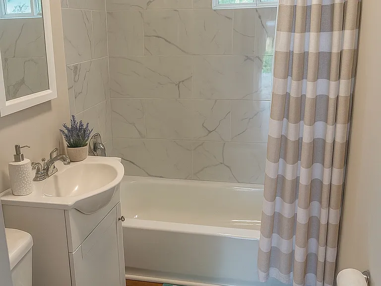 2925 Stuart St — Photo 2
