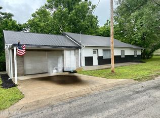425 N Center St, Granby, MO 64844
