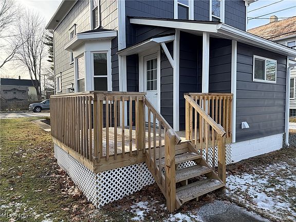 5th image of 315 Lincoln Ave
