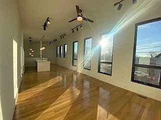 503 N Cameron St — Photo 8