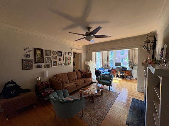 3rd image of 3619 N Pine Grove Ave #2