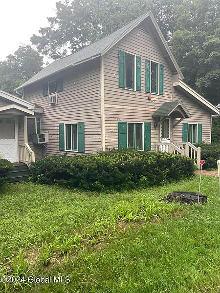 4th image of 19 Ames Avenue
