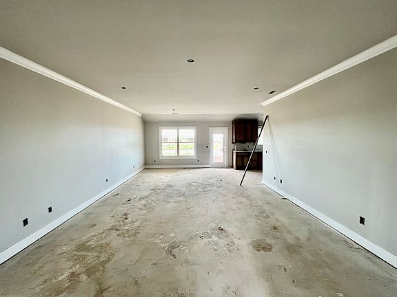 5th image of 789 Woodplains Ave