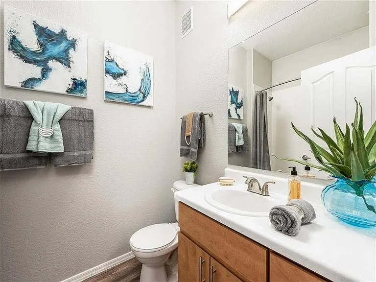 2x2 Gold Bathroom