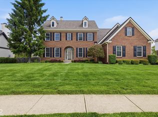 9070 Iris Ln, Zionsville, IN 46077