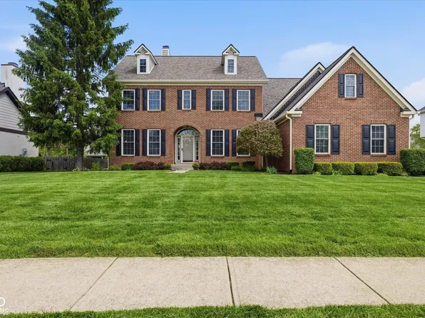 9070 Iris Ln, Zionsville, IN 46077