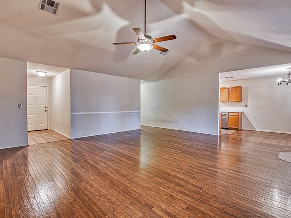 3rd image of 747 City View Dr
