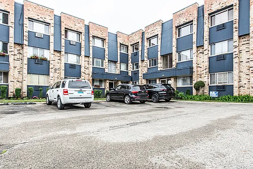 8641 1/2 W Foster Ave #3A Photo 1 8641 1/2 W Foster Ave #3A Photo 1
