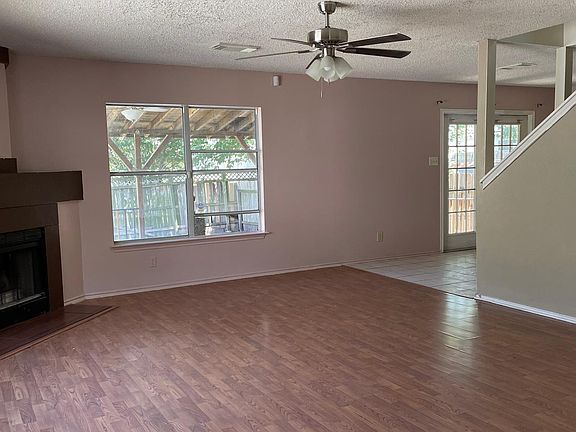 3rd image of 6730 Mesa Glade