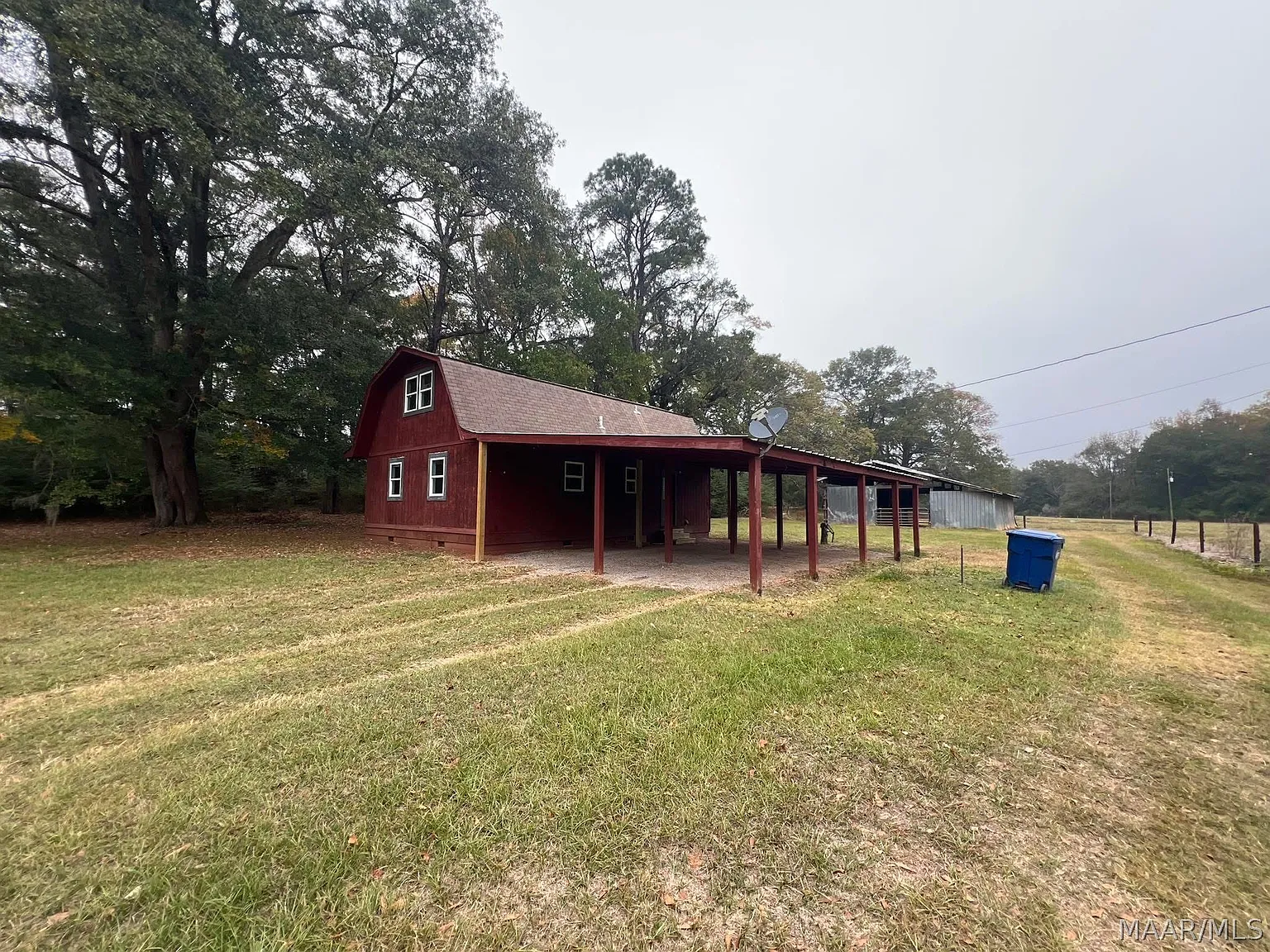 3 bed, 2.0 bath, 1728 sqft, $1,700 — Photo 2