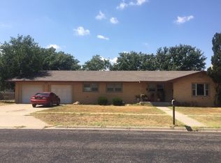 504 SW 14th St, Seminole, TX 79360