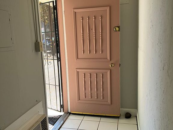 2nd image of 1830 G St APT 1