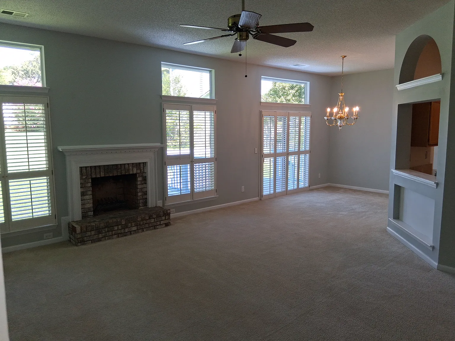 3 bed, 1500 sqft, $2,250 — Photo 4