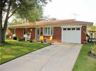 1220 Elk Ln, Elwood, IN 46036