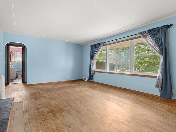 4th image of 815 Eastfield Dr