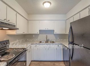 500 Cumberland Ave #C4, Jasper, TN 37347
