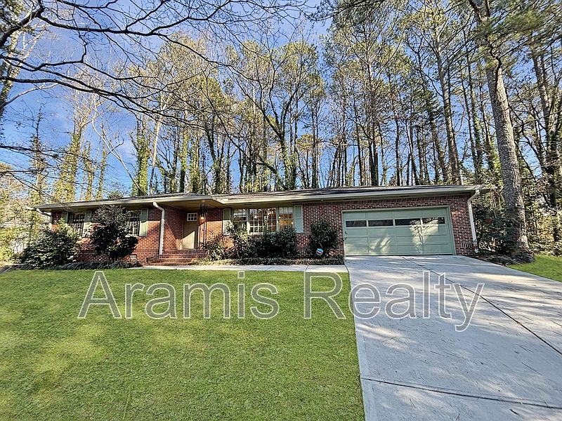 1st image of 441 Aberdeen Dr