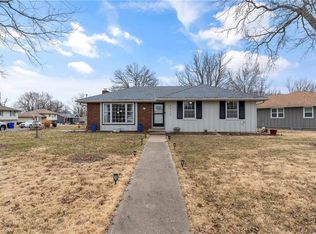 8511 Oxford Ave, Raytown, MO 64138