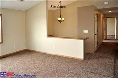 4th image of 7915 Yankee Woods Dr