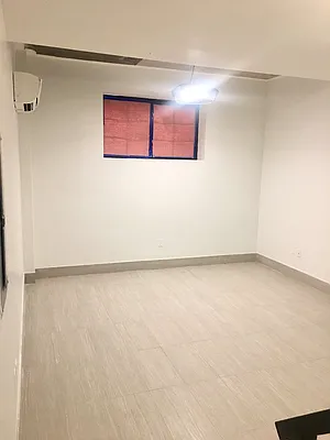 Rented by Manhattan Management LLC | media 37