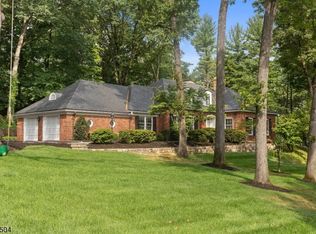 2 Dorchester Rd, Summit, NJ 07901