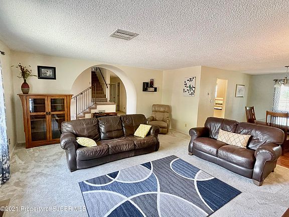 4th image of 3209 N Aspen Dr