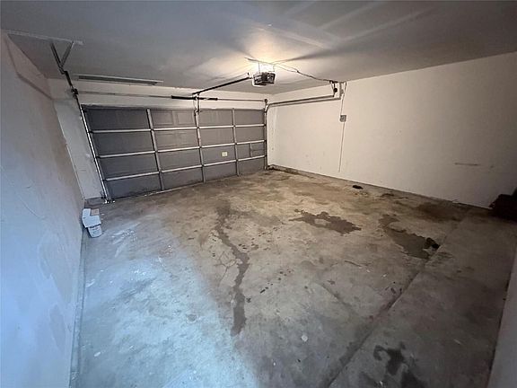 5th image of 3006 Fort Stockton Dr