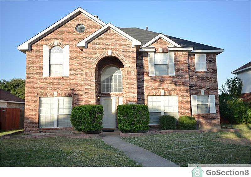 1st image of 2129 Valley Falls Ave