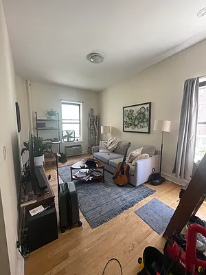 Rented by Smart City Real Estate LLC | media 9