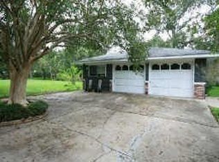 5011 Bland St, Seabrook, TX 77586