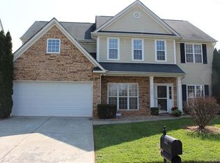 2502 Oakdale Creek Ln, Charlotte, NC 28216