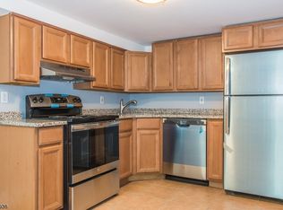 112 Jefferson Trl, Hopatcong, NJ 07843