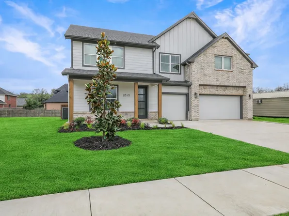2610 Honor Ct, Sherman, TX 75092