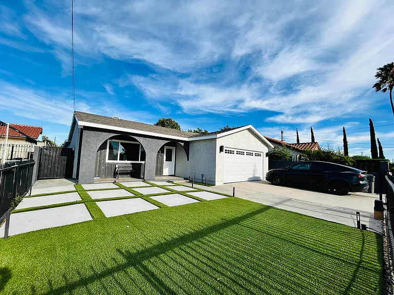 Merced Ave — Photo 1