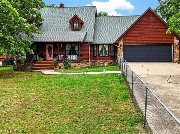21894 Cedar Hills Dr, Howe, OK 74940