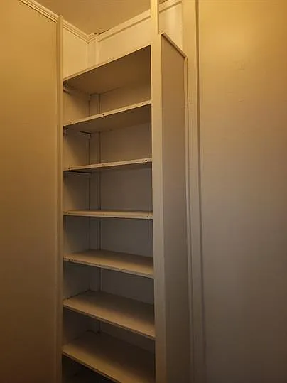 203 S Cravens St #4 — Photo 12