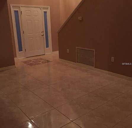 4th image of 512 Finch Ln