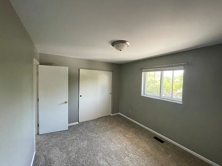 540 Thoma Pl #C — Photo 19