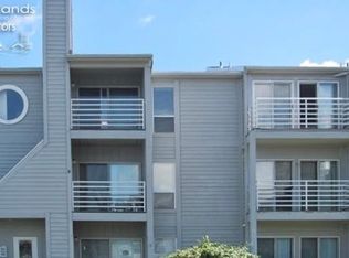 172 Clinton Reef Dr, Port Clinton, OH 43452