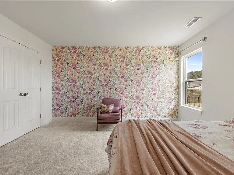 155 Bourne Dr — Photo 44