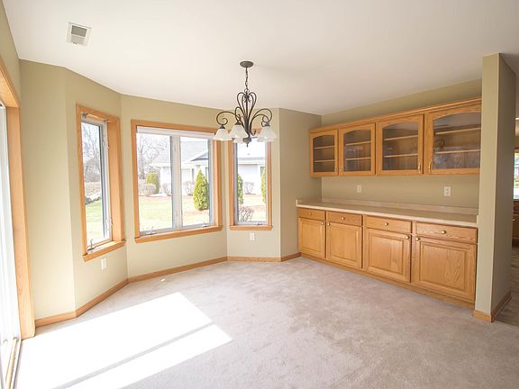 4th image of N119W17585 Cove Ln