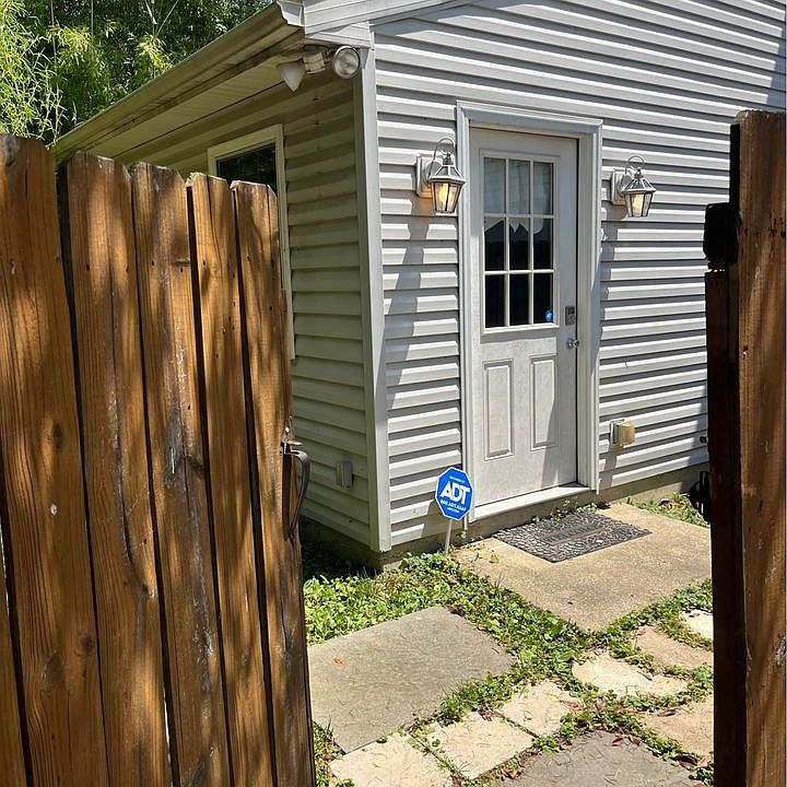 1st image of 108 Sabrina Ln