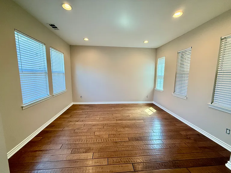 12553 Winery Dr — Photo 2