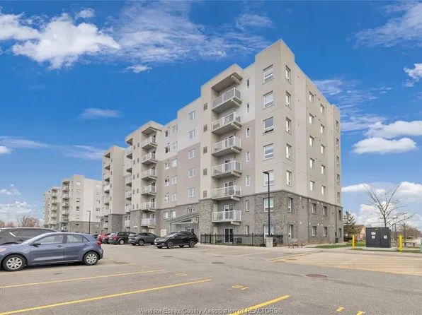 1611 Banwell Rd #120, Windsor, ON N8P 1L7