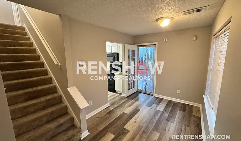7251 Calebs Ln — Photo 4
